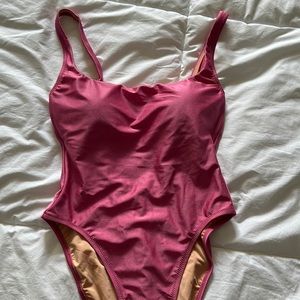 Women’s 6 pink swimsuit from JCrew (never worn)
